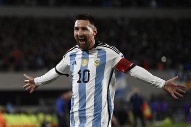 Lionel Messi weer eens matchwinner voor Argentinië in 1e WK-kwalificatieduel
