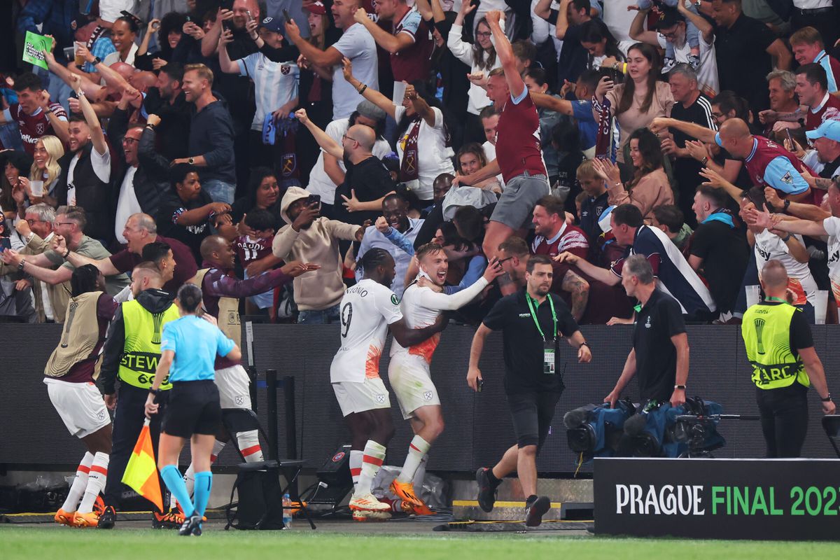 Engels volksfeest in Praag: West Ham wint de Conference League door goal in laatste minuut