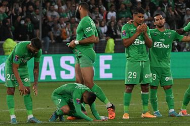 Flinke straf voor Saint-Étienne na uit de hand gelopen degradatiewedstrijd