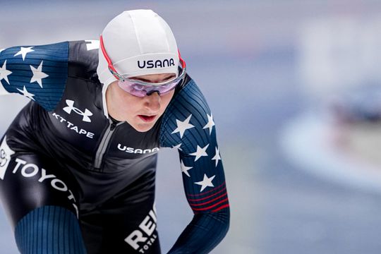 Kimi Goetz schaatst met guts en wint 1.000 meter bij wereldbekerwedstrijd