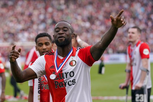 'Feyenoord ontvangt miljoenenbod voor Lutsharel Geertruida'