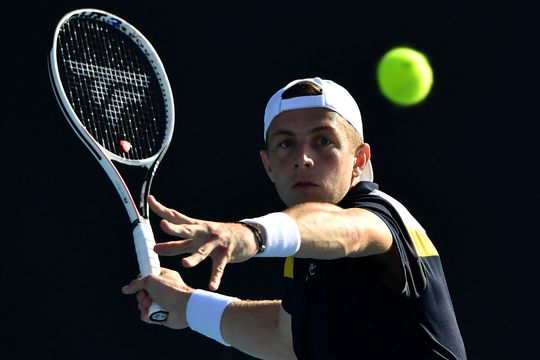 Tallon Griekspoor maakt gehakt van nummer 32 van de wereld en staat in 2e ronde Australian Open