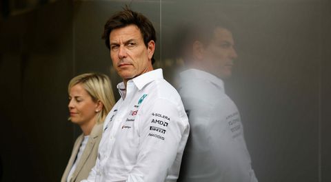 Slechte verliezer Toto Wolff deelt weer sneer uit aan Red Bull: 'Liever geen titel dan de regels breken'