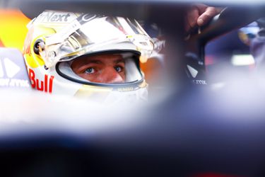 VT2: Max Verstappen pakt snelste tijd en is dik een seconde sneller dan in VT1