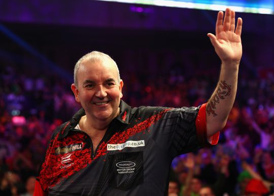 Krachteloze Phil Taylor wordt niet de 1e seniorwereldkampioen darts ooit