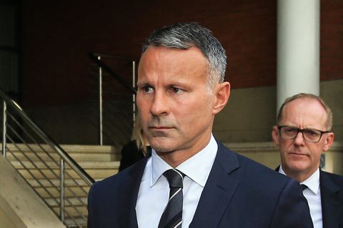 Details rechtszaak Ryan Giggs liggen al op straat: 'Hij zette toenmalige vriendin naakt uit zijn hotelkamer'