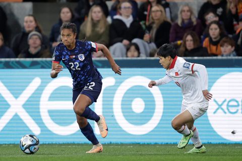 Esmee Brugts over 2 wereldgoals: 'Schieten zoals Lieke Martens altijd deed’