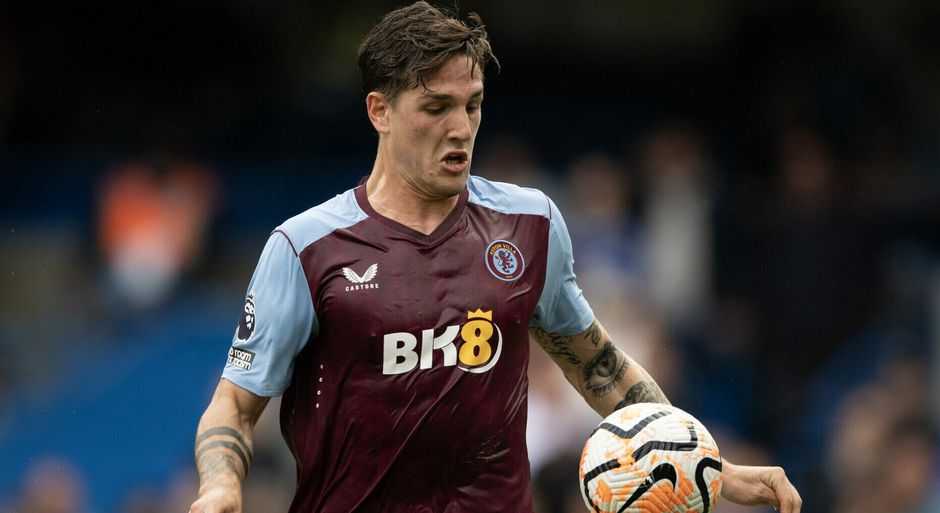 Vrouwen van Aston Villa vrezen wetlook shirt: 'Klampt zich vast aan borsten'