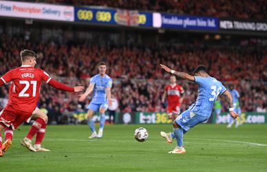 🎥 | Coventry naar finale play-offs om Premier League door heerlijke goal Gustavo Hamer