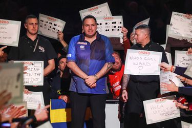 Adrian Lewis zet 25 kilo lichter deur voor terugkeer in dartswereld open: 'Ik voel me weer goed'