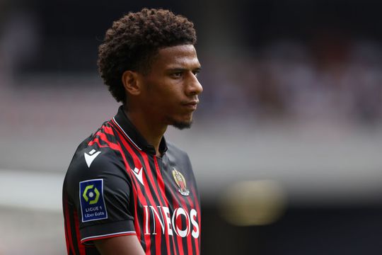 🎥 | Wereldrecord?! Nice-speler Jean-Clair Todibo krijgt al na 8 (!) seconden een rode kaart