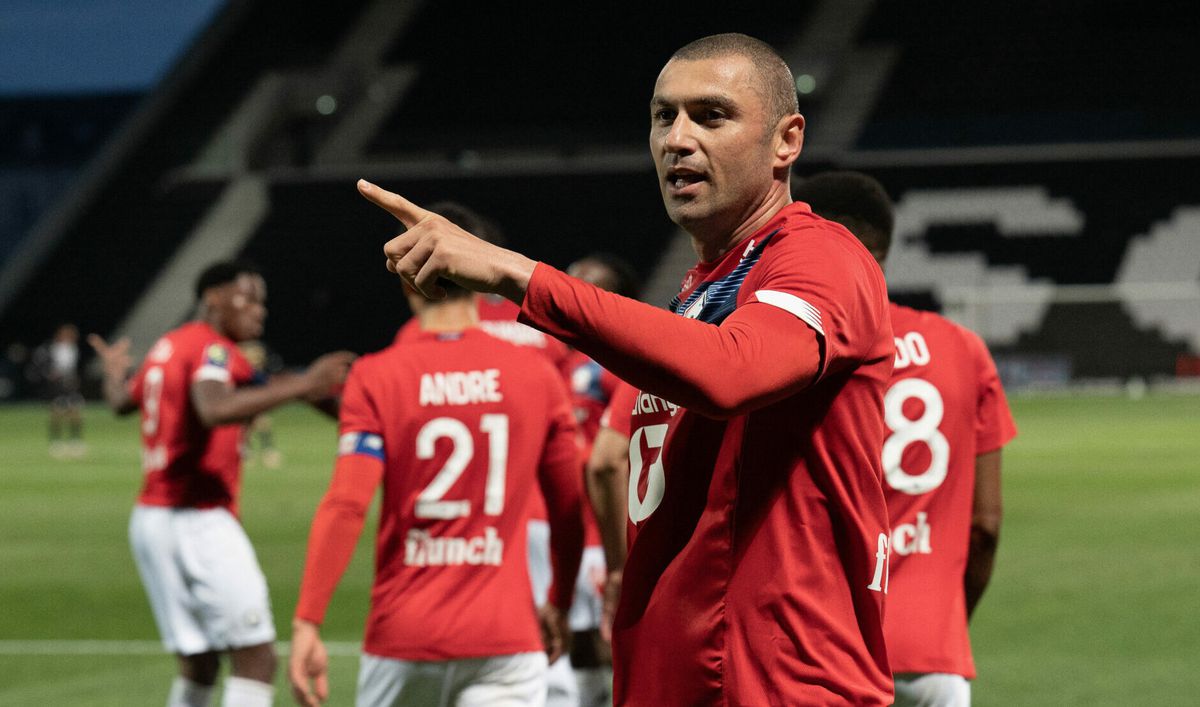 Kiekeboe! Burak Yilmaz duikt op als assistent-trainer bij Besiktas