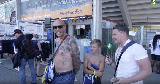 🎥 | Vader en zoon vertellen over TT Assen: 'Dit is mijn 41e keer'