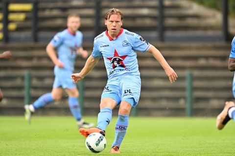 'Ruud Vormer gunt Gent-fan foto en krijgt dan beker bier in gezicht gesmeten'