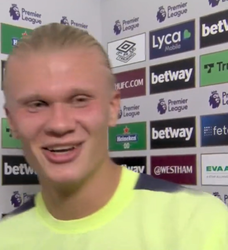 🎥 | Erling Haaland wordt gecorrigeerd na 'shit' op Engelse televisie: 'Oh sorry! Dat kan ik niet zeggen, shit'