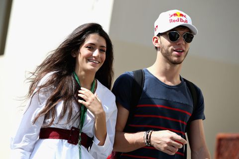 Ex-vriendin van F1-coureur Pierre Gasly slaat andere racer aan de haak