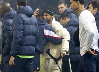 Niet iedereen rouwt om blessure Neymar: 'Ben blij dat hij geblesseerd is, word moe van hem'