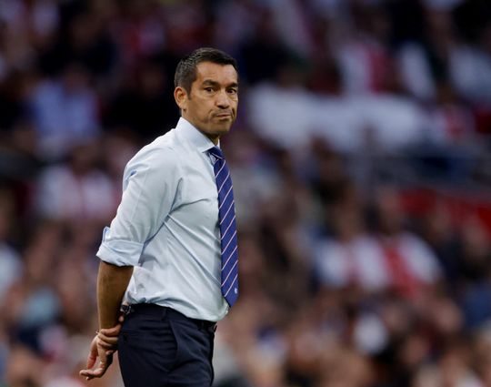 Giovanni van Bronckhorst na 2 dikke nederlagen onder druk bij Rangers: 'Toekomst ter discussie'