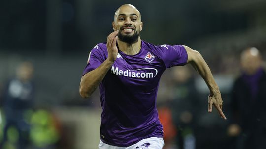 Sofyan Amrabat speelt de komende weken met een masker na gebroken neus