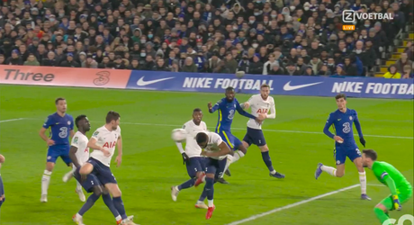 🎥 | Comedy Capers bij Tottenham Hotspur: 2 klungelige tegengoals tegen Chelsea