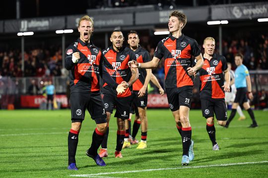 Overzicht KKD: Koploper Heracles krijgt voetballes van Almere na rust, PEC verslikt zich in MVV