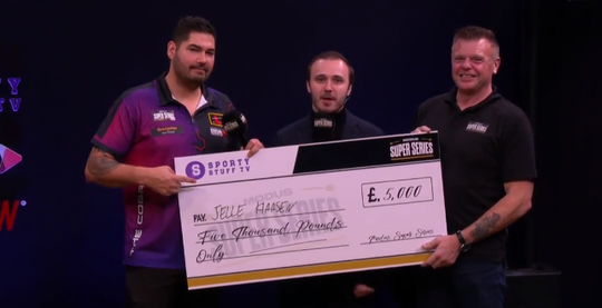 🎥 | Jelle Klaasen wint dikke cheque met weekwinst Modus Super Series