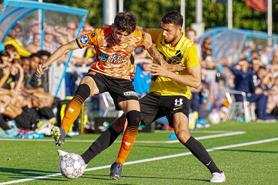 18-jarige Braziliaan klopte in juli aan bij Volendam en krijgt nu contract: 'Kan prachtig voetbalverhaal worden'