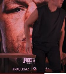 🎥🥊| Nate Diaz loopt plots weg uit interview met Jake Paul, gaat het gevecht nog door?