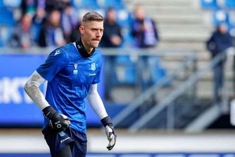 Andries Noppert raakt geblesseerd in warming-up: Heerenveen mist keeper tegen Fortuna Sittard