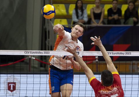 Groepsfase EK in stijl afgesloten door Nederlandse volleyballers: ruime winst op gastland