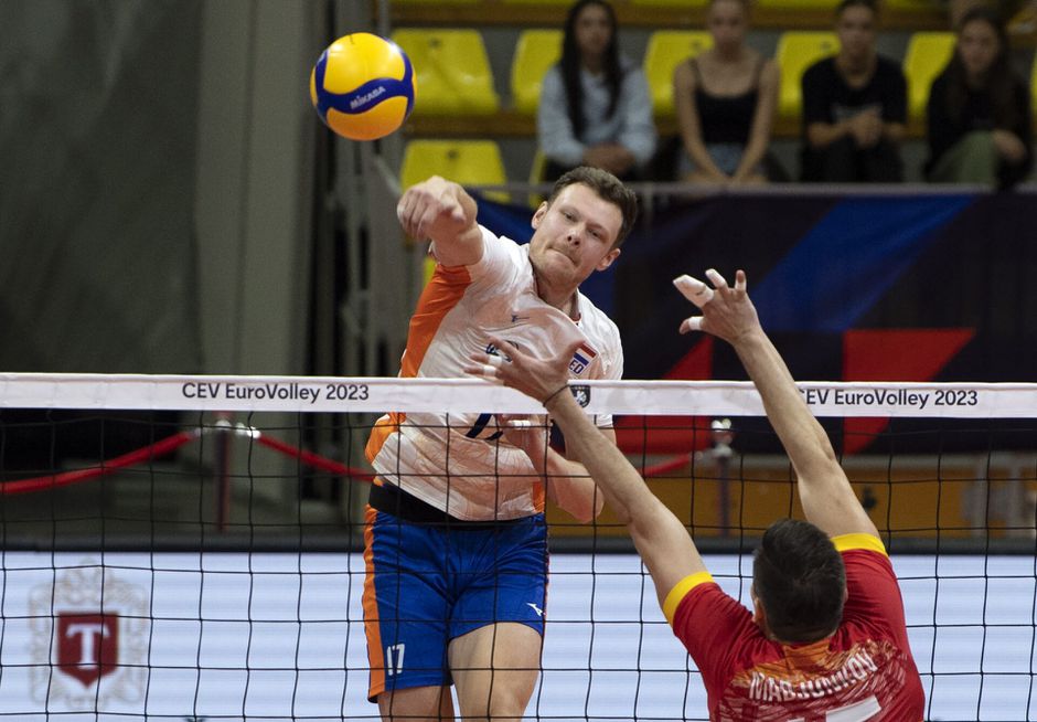 Groepsfase EK in stijl afgesloten door Nederlandse volleyballers: ruime winst op gastland