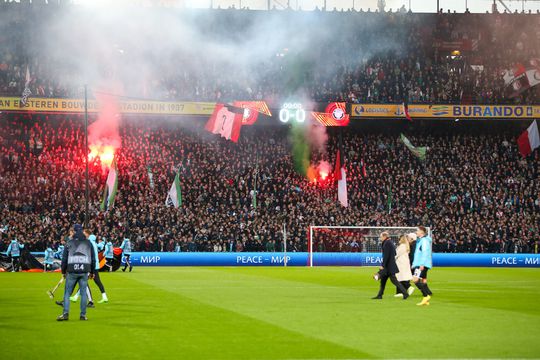 🎥 | Feyenoord tegen Shakhtar gesteund door zo'n 300 fans: 'Ze zei dat we welkom waren'