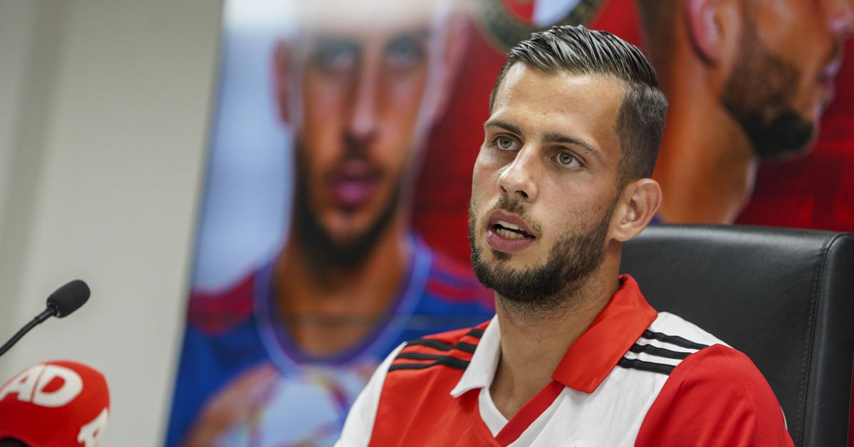 Dávid Hancko moest 9 weken wachten op transfer naar Feyenoord: 'Eindelijk ben ik er'