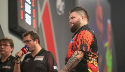 Michael Smith heeft probleempje na wereldtitel: 'Nu moet ik er nóg meer bestellen...'