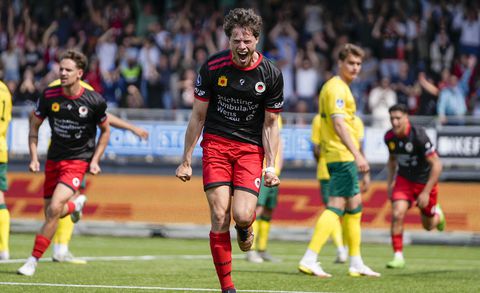 Excelsior en FC Volendam blijven in de Eredivisie, Feyenoord stuurt Emmen naar de nacompetitie