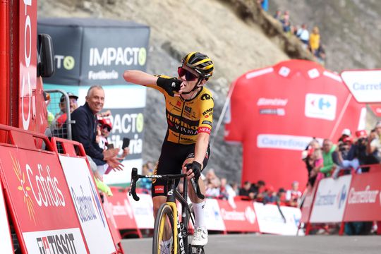 1-2-3'tje Jumbo-Visma in Vuelta: Vingegaard wint voor Kuss en Roglic, rampzalige dag Evenepoel