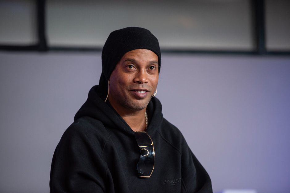 'Zoon (17) van Ronaldinho op proef bij FC Barcelona'