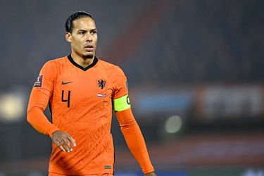 Aanvoerder Virgil van Dijk is trots op zijn Oranje: 'Solide overwinning, we gaan naar Qatar!'