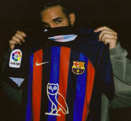 Barcelona-eerbetoon verbluft rapper Drake: 'Voelt alsof het niet echt is, dat is het wel'