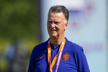 Weg open voor Louis van Gaal bij Duitsland? 'Rudi Völler wil niet door als bondscoach'