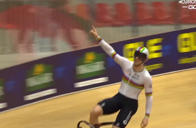 🥇🎥 | Hoppa! Harrie Lavreysen fietst easy naar Europese titel op de sprint