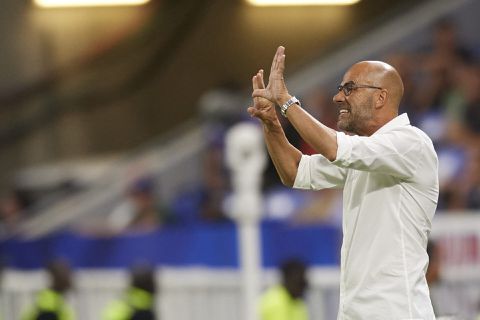 Peter Bosz lijdt met Lyon bij Lorient de 1e competitienederlaag van het seizoen