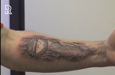 🎥 | Tattoo Bob mag weer aan de slag: 1e kampioenstattoo van Feyenoord een feit