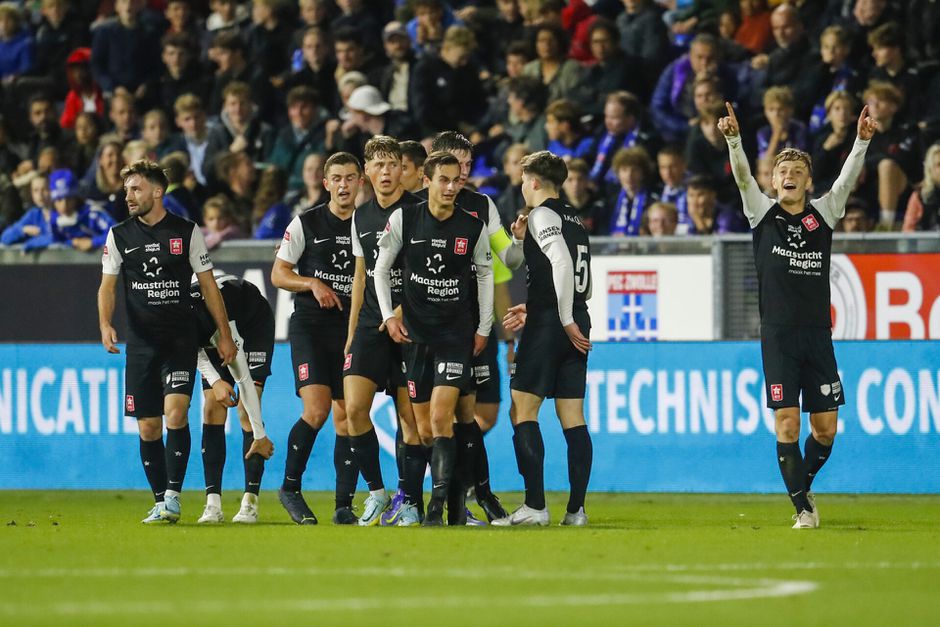 PEC Zwolle laat zich verrassen door MVV in KKD-topper