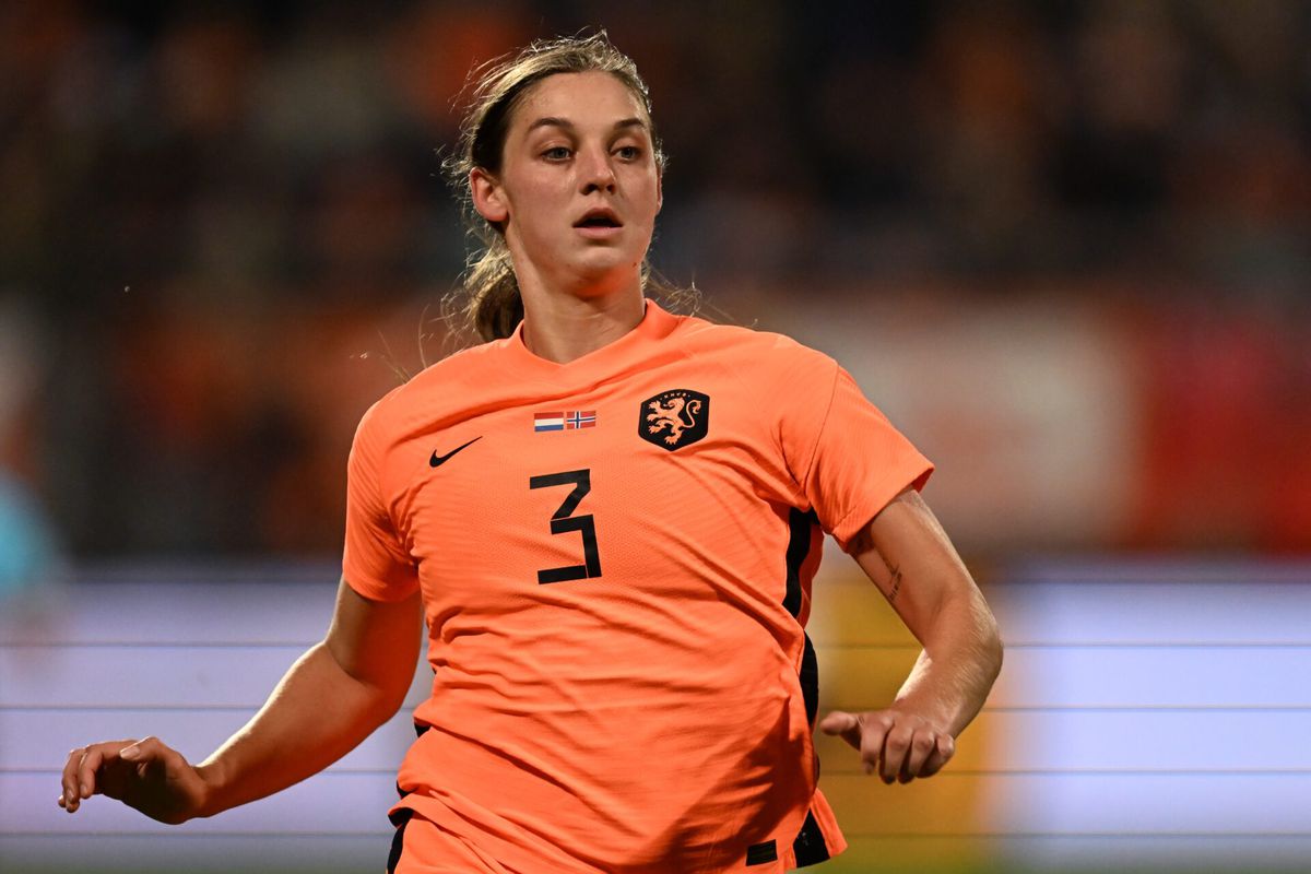 Oranje-international Aniek Nouwen laat zich met oog op WK verhuren aan AC Milan