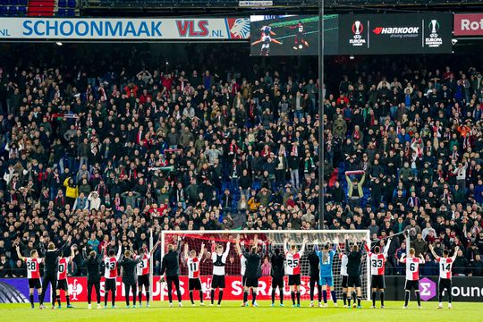 Dit zijn (waarschijnlijk) de 11 Feyenoorders die van Arne Slot mogen beginnen tegen Slavia