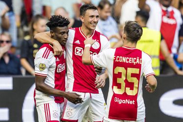 TV-Gids: Ajax - Rangers is op deze 2 zenders te zien