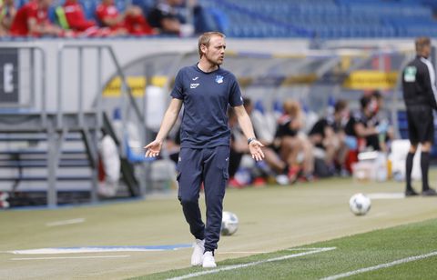 Ajax-trainer Alfred Schreuder krijgt de Duitse assistent die hij wilde