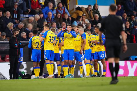 'Premier League gaat tijdens ramadan duels stilleggen voor eet- en drinkpauze'