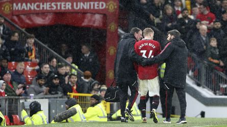 🎥 | Donny van de Beek bezig met herstel na zware knieblessure